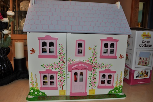 Rose cottage online dolls house