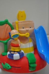 Caillou Bath Time Activity Set {Review} - Mom and More