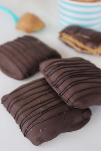 Recipe Chocolate Covered Peanut Butter Graham Sandwiches Mom And More