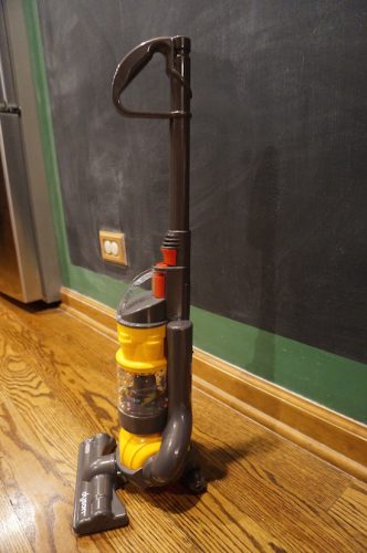 toy dyson vaccuum 4